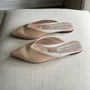 Nude pointy toe flats Giorgio Armani